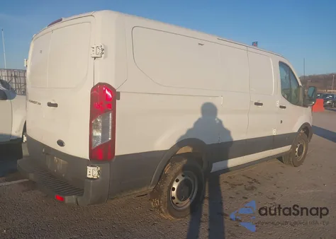 2018 Ford Transit-250 z USA, uszkodzony, nr VIN 1FTYR1ZM9JKA03439